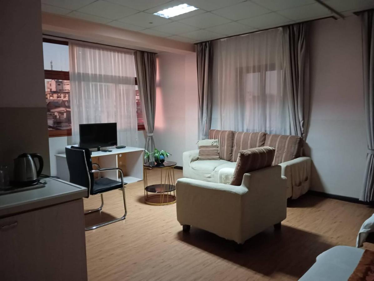Hotel Cristal Madagascar Antananarivo Exteriör bild